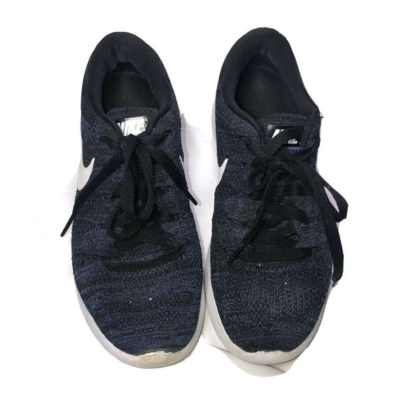 Nike Women‎ LunarEpic Flyknit Running Sneaker - Picture 1 of 7